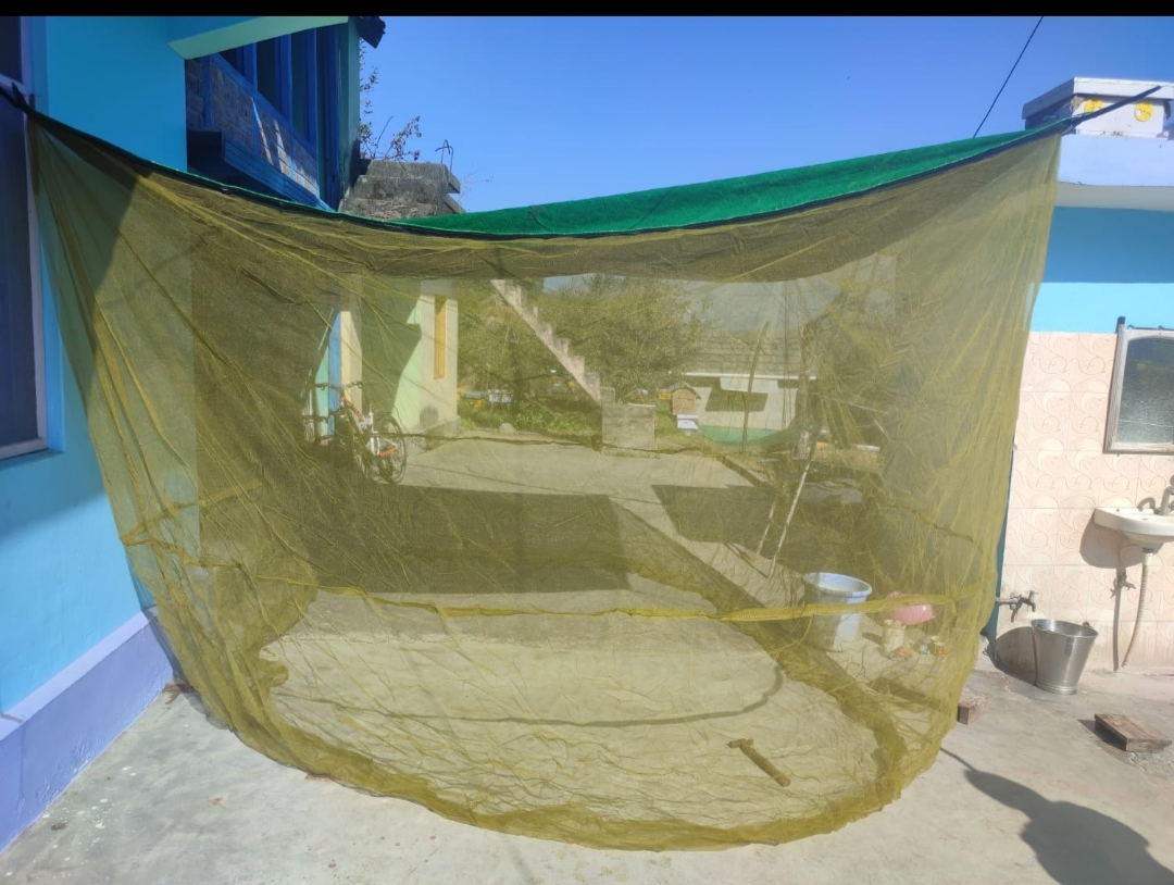 Honey harvesting tent